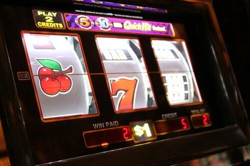Minimalist Gaming UI: Why Simple Interfaces Win Player Loyalty in 2026